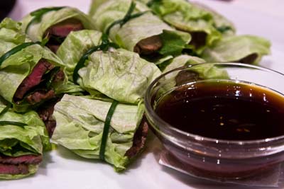 seared beef lettuce rolls